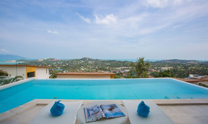 Plai Laem Villa | Luxury pool 4 bedrooms villa - 1.3 km to Wat Plai Laem