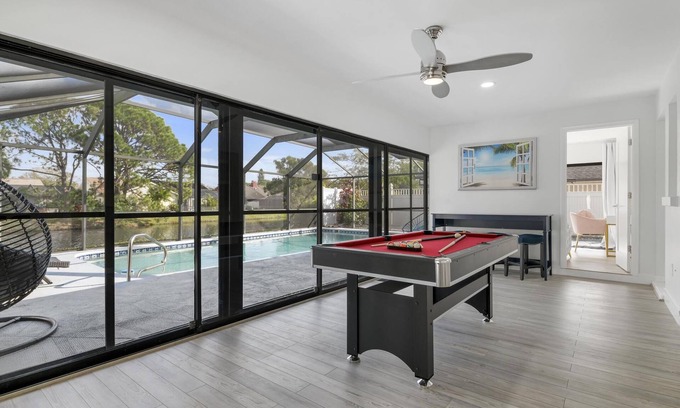 Palma Sola House | ⚓Luxury pool home with lakefront view just minutes from the beach!⚓