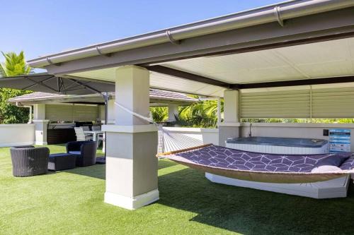 Port Douglas Apartment | Luxury Port Douglas beachside 3 Bedroom Sea Temple Apartment with Private roof terrace