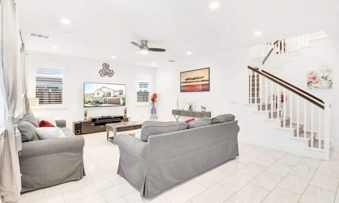 Lathrop House | Luxury Private Getaway Relax in River Islands!