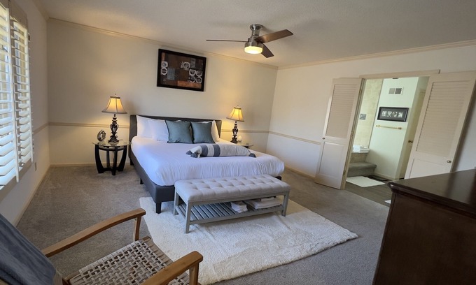 Olathe House | Luxury Private Home W/ SAUNA - 4BR / 3Ba / All inclusive