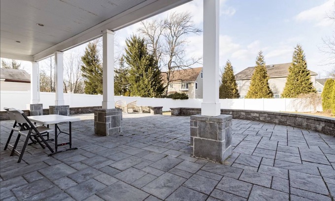Westfield House | Luxury Private Room in Westfield, 1 hour to NYC