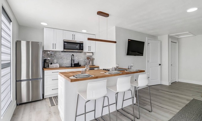 Golden Gate Apartment | Luxury Private Studio + Backyard