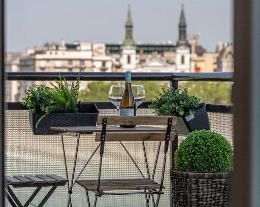 Taban Apartment | Luxury Residence with a Beautiful view for the Danube River