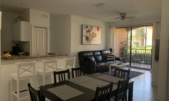 Sarasota Condo | Luxury resort-style 2 Br 2 Bath, pool, tennis court, parking, gym