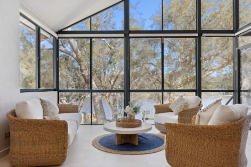 North Yunderup House | Luxury Riverside Escape with Private Jetty on the Murray River