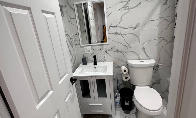 South Jamaica Apartment | Luxury room near jfk