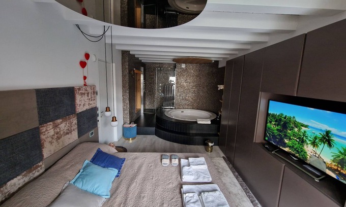Treviso Bed & Breakfast | LUXURY ROOM & PRIVATE SPA RIO BOTTENIGA