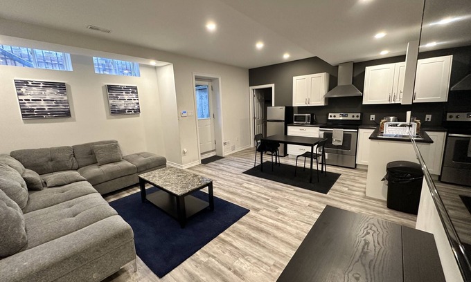 Brampton House | Luxury ROOM rental in BSMT apartment