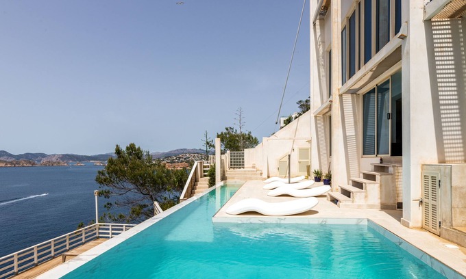 El Toro Villa | Luxury Seafront VIP Villa With Infinity Pool