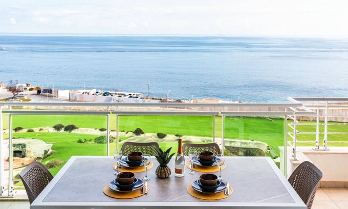 Sliema Apartment | Luxury Seafront 3beds Flat + Pool