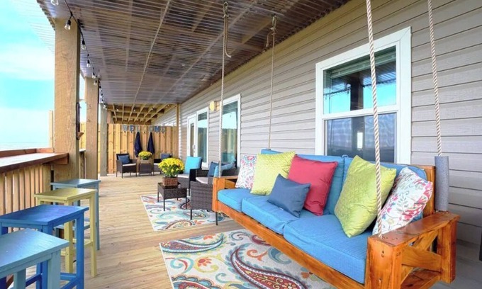 Surfside Beach Condo | Luxury Seaside Condo w/Ocean Views, steps to sand!