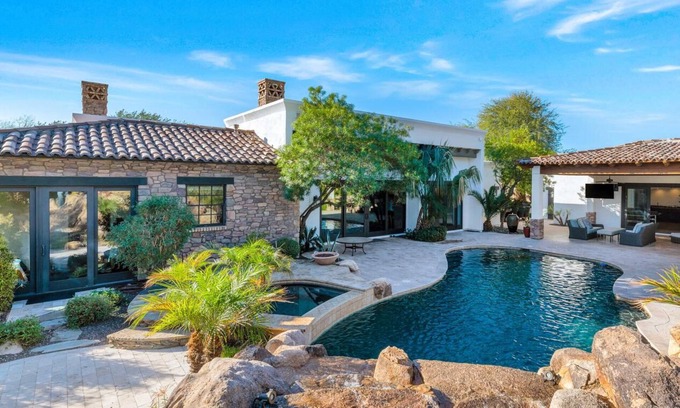Central Scottsdale House | Luxury Single Story Home w/Pool House, Heated Pool/Spa, Outdoor Living, Fire Pit, Garage Parking!
