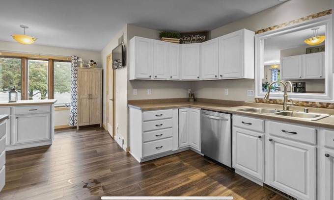 Buffalo Grove House | Luxury smart house with 4 level 2 charger