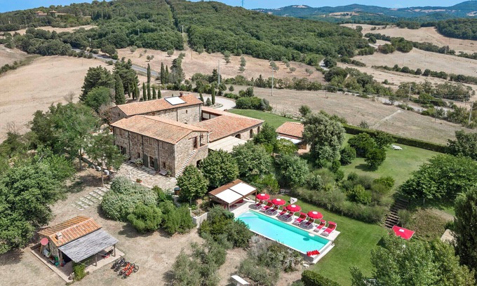 Pomarance Villa | Luxury SPA and retreat in Tuscany