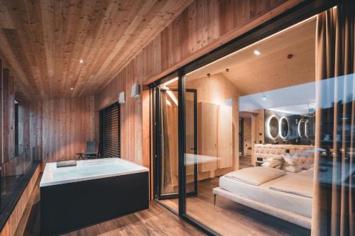 Castelrotto Cabin | Luxury Spa Suite