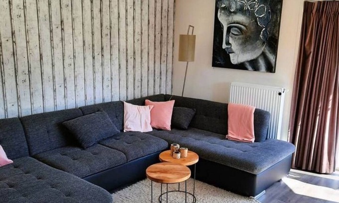 Municipality of Epe Ski Chalet | Luxury, space, comfort and nature for two: The Veluwe Happy Together!