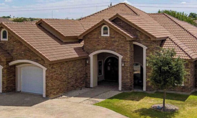 Eagle Pass House | Luxury Spacious Stay
