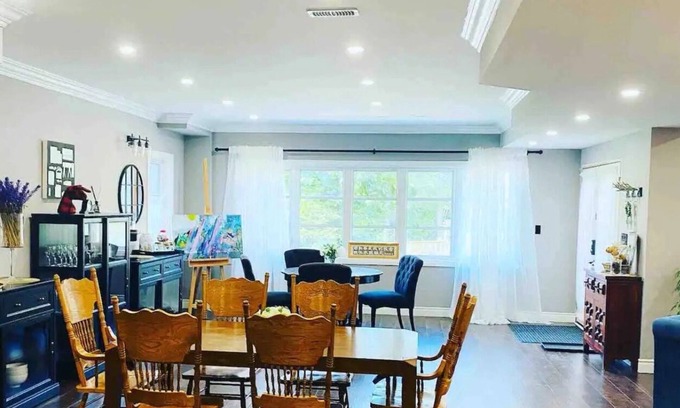 Aurora House | Luxury Spacious Sweet Home