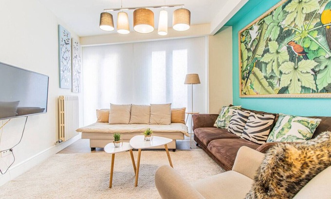 Zaragoza Old Town Apartment | Luxury Stay in Zaragoza's Prime Location