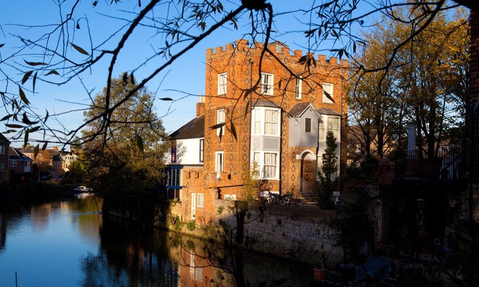 Oxford City Centre Apartment | Luxury Studio on the River Thames at Folly Bridge in Central Oxford