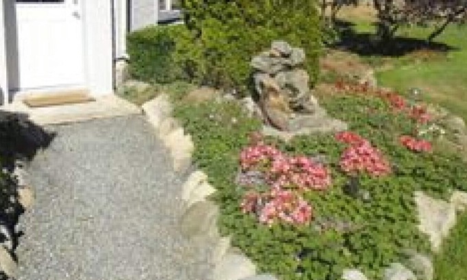 Cobble Hill House | Luxury Suite on Private Estate - Pet Friendly