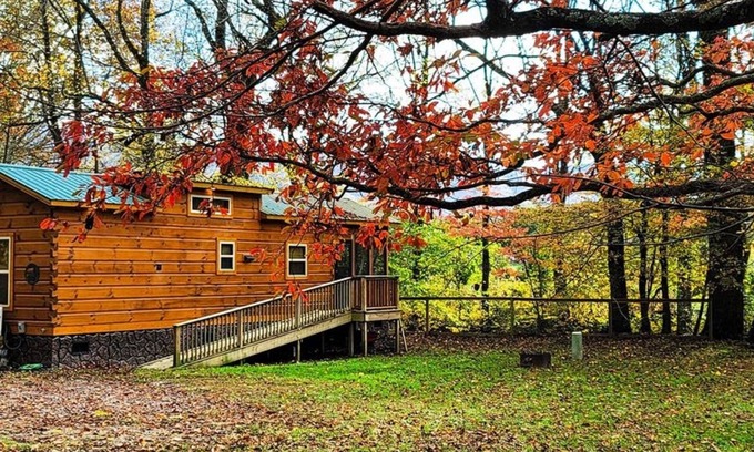 Andrews Cabin | Luxury tiny cabin on the Valley River with mountain views.