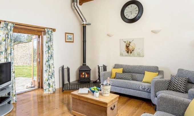 Wadebridge House | Luxury Unique 2 Bedroom Barn With Stunning Rural Views Near Padstow
