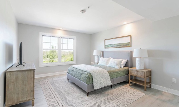 Canandaigua Condo | Luxury Vacation in Canandaigua. #418