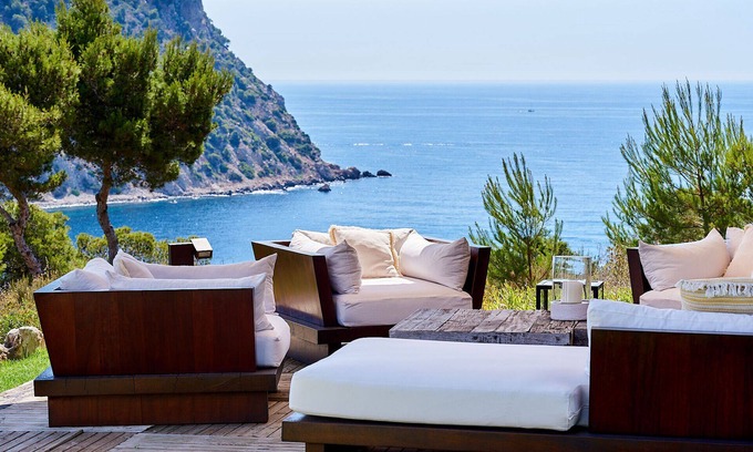 Santa Eulalia del Rio Villa | Luxury Villa with Stunning Views and Rooftop Terrace, Ibiza Villa 1052