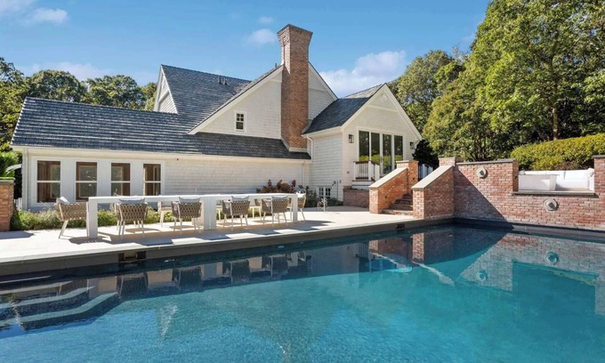 Bridgehampton Apartment | Luxury Villa 7br 7baths with a Private Pool Hamptons