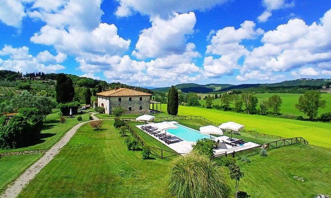 Pignano Villa | Luxury Villa + A/C Dépendance, Whirlpool, infinity Pool, Chef, Pizza, massage