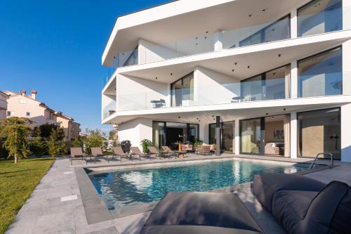 Stinjan Villa | Luxury Villa Aruna