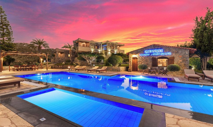 Sitia Apartment | Luxury villa by the pool in Crete