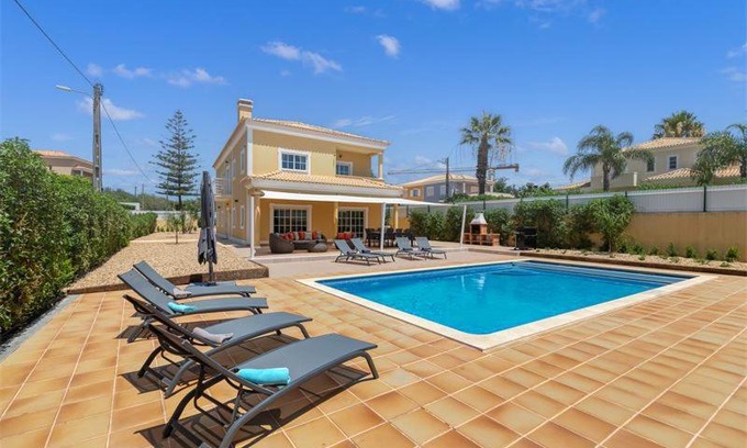 Cerro do Mocho Villa | Luxury Villa Carrah - Heated Pool nr Quinta da Lago