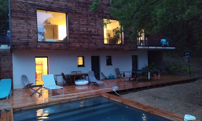 Gailhan House | Luxury villa, green and quiet