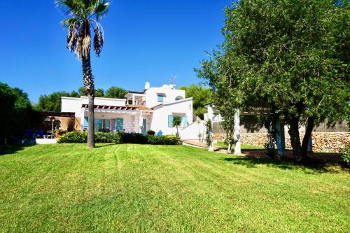 Binibeca Villa | Luxury Villa in Binibeca with Jacuzzi