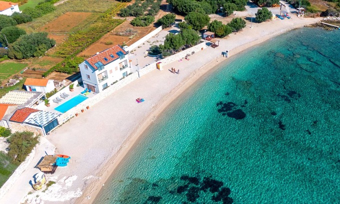 Prizba Villa | Luxury villa on the beach
