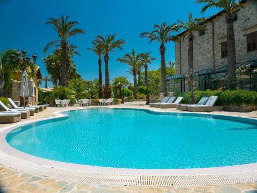 Partanna Villa | Luxury villa/ Private Heated Pool / Private Garden