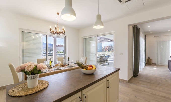 Dugopolje Villa | Luxury Villa Stella near Split