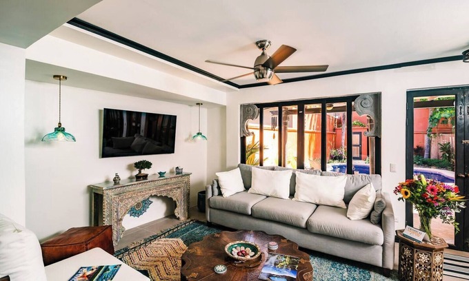 Playa Langosta House | Luxury Villa With Beach Access and a Private Pool