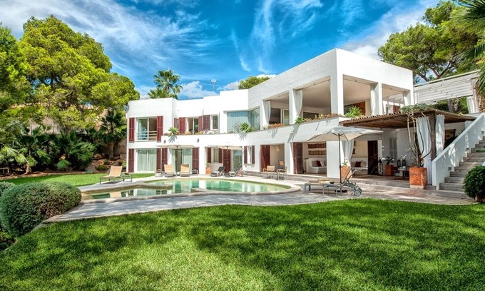 Portopetro Villa | Luxury Villa with Private Pool and direct Access to a Mini Beach!