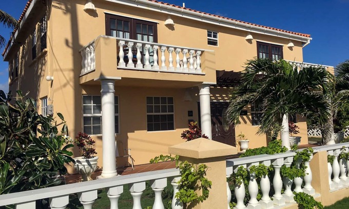 Foul Bay House | Luxury Villa With Pool, Outdoor Beds on Cliff Top Near Crane Beach
