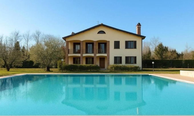 Lamporecchio Villa | Luxury villa with private pool and olive grove near Vinci 30 min from florence