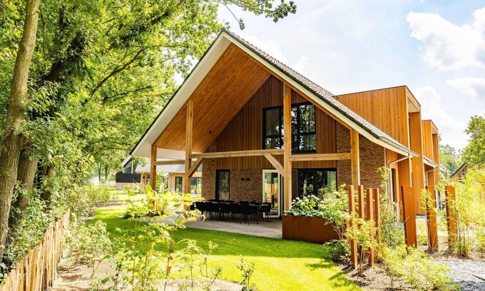 Wekerom House | Luxury villa with private pool, sauna and 5 en-suites – a true wellness escape for 8.