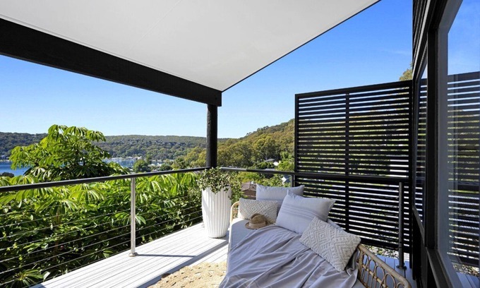 Wagstaffe House | Luxury Villas Bouddi Bungalow (Walk to the beach)