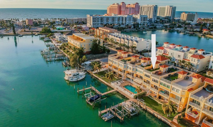 Clearwater Beach House | Luxury waterfront townhome, 5 min to beach, pool, fully stocked, & rooftop deck!