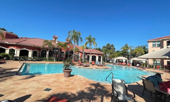 Cove Cay Condo | Luxury Waterfront Condo