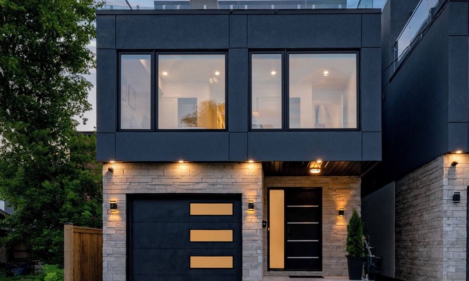 Pickering House | Luxury Waterfront Escape