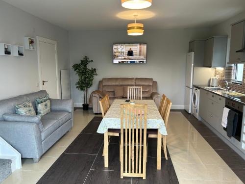 Ballinderreen Ski Chalet | Luxury Wild Atlantic Way Chalet